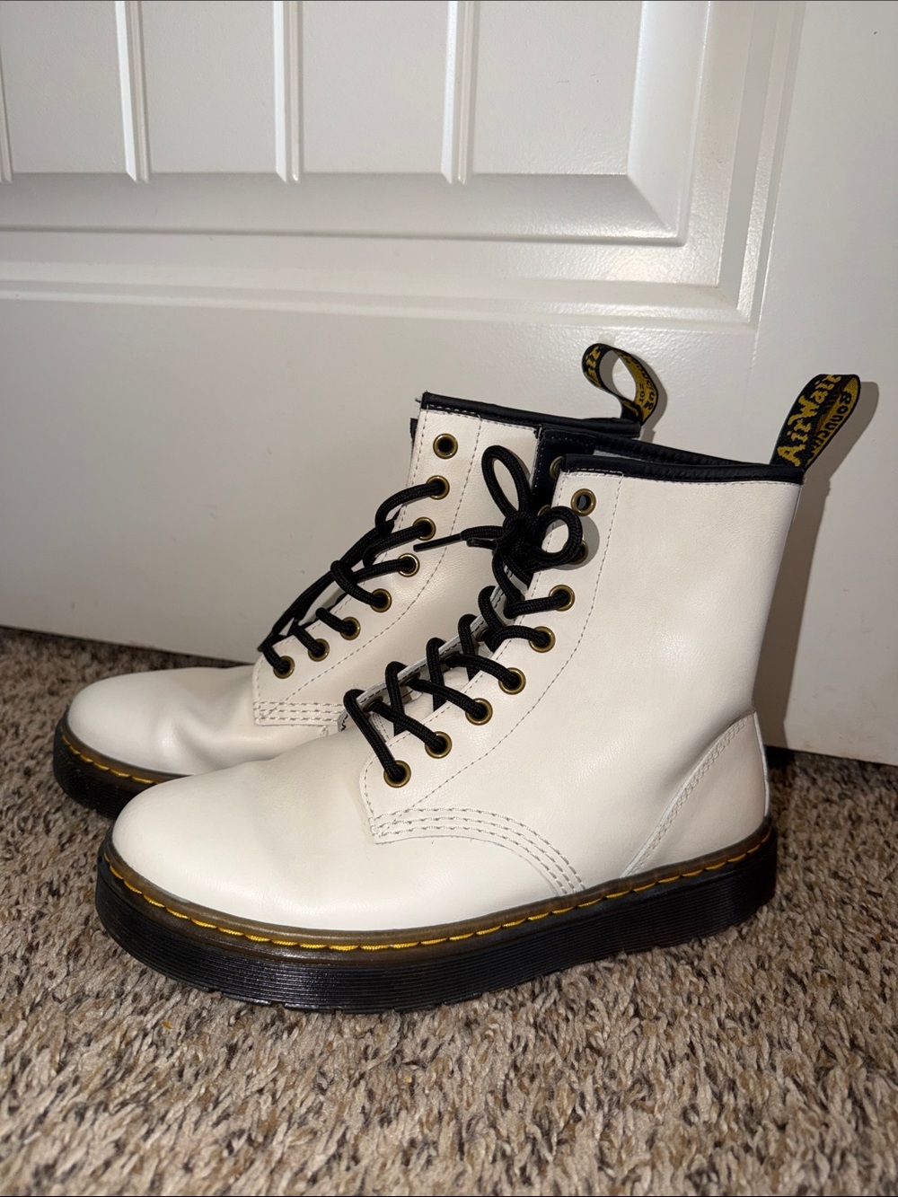 Dr. Martens White ZAVALA VINTAGE HYDRO LEATHER BOOT